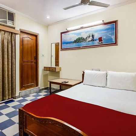 Spot On Classic Lodge Hyderabad Bagian luar foto